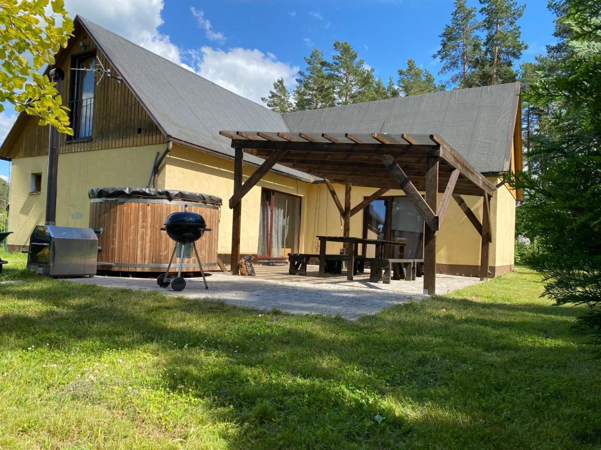 Metsaaeaere Accommodation Uulu المظهر الخارجي الصورة
